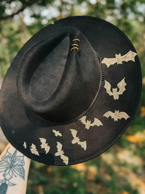 Halloween Gothic Black Wide Brim Fedora Hat | Halloween Fall Lainey Wilson Spooky Witchy gold chain Festival Concert Art grunge